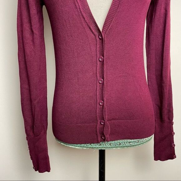 Ambiance Solid Maroon Burgundy V Neck Button Down Sweater Long Sleeve size M - Picture 3 of 10
